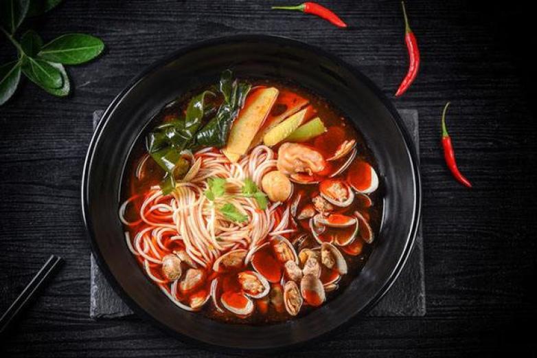 遇貝開吃花甲粉