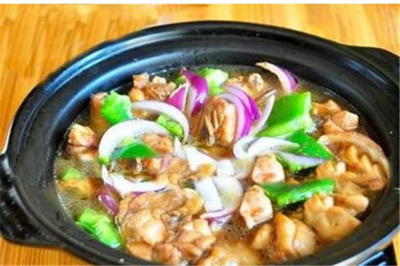 阿妹黃燜雞米飯