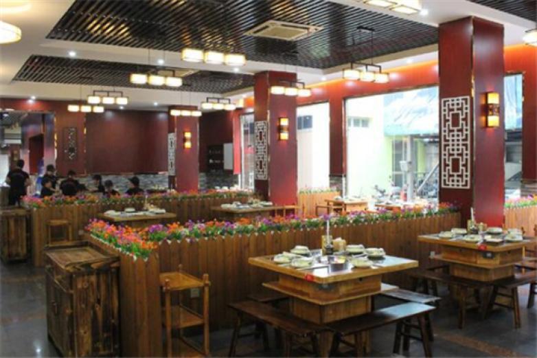 錦嘗小郡肝串串火鍋