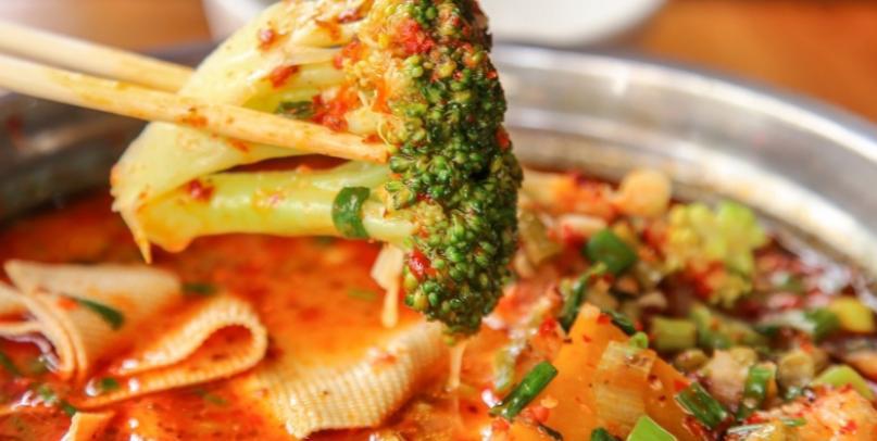 路邊攤攤麻辣燙