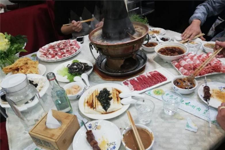 常贏三兄弟涮肉