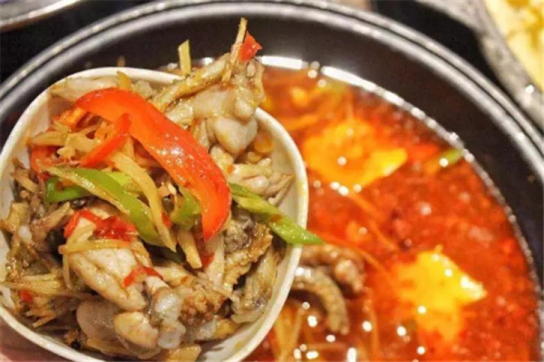 錦嘗小郡肝串串火鍋