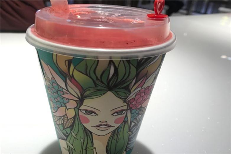 莓逗極寒境莓果現(xiàn)榨