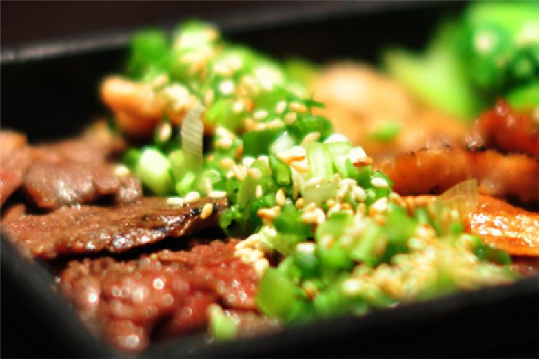 百家姓旋轉(zhuǎn)小火鍋