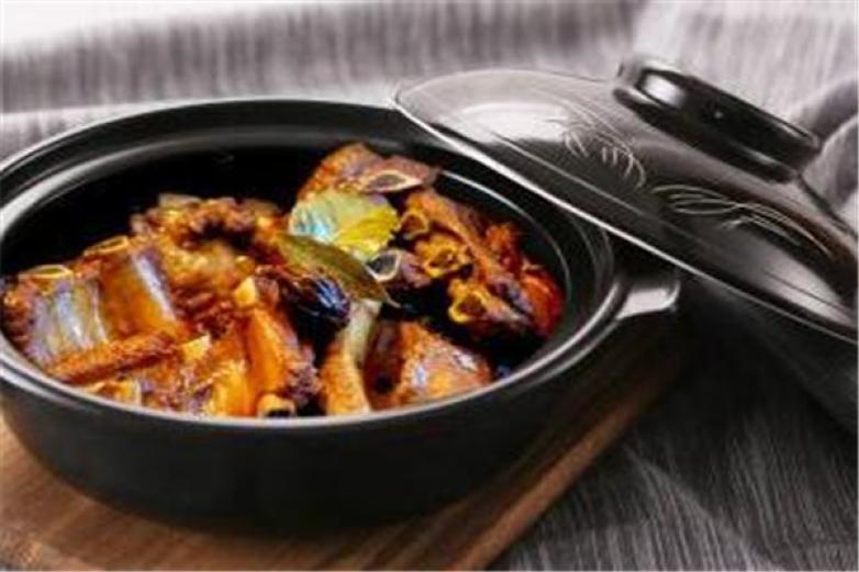 柒煲廣式煲仔飯