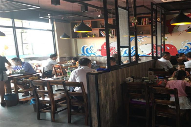 吃噻不吐骨頭的酸菜魚(yú)