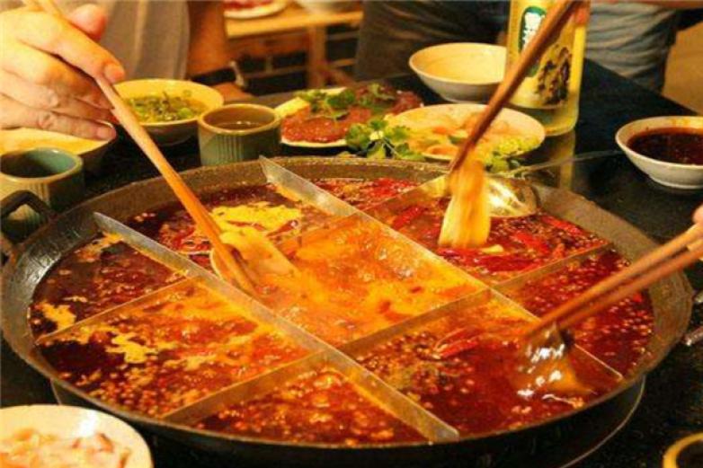 一崎轉(zhuǎn)轉(zhuǎn)鍋火鍋