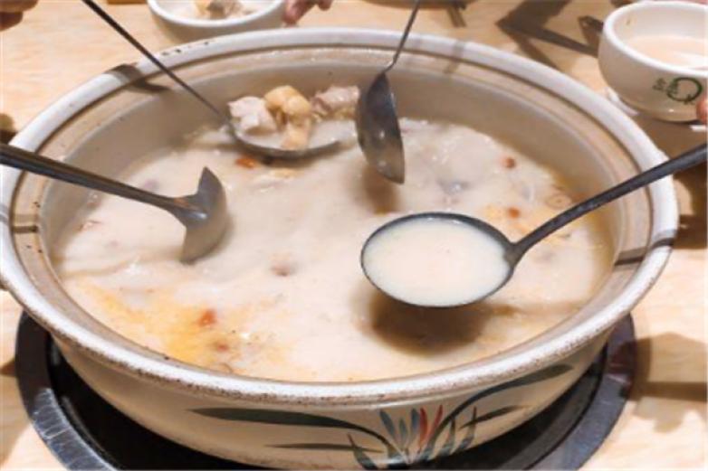 長(zhǎng)記豬肚雞