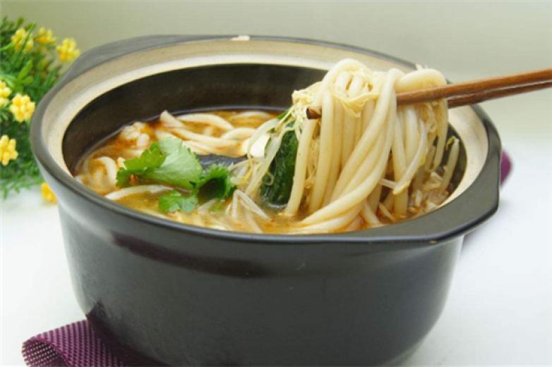 阿黑哥過橋米線