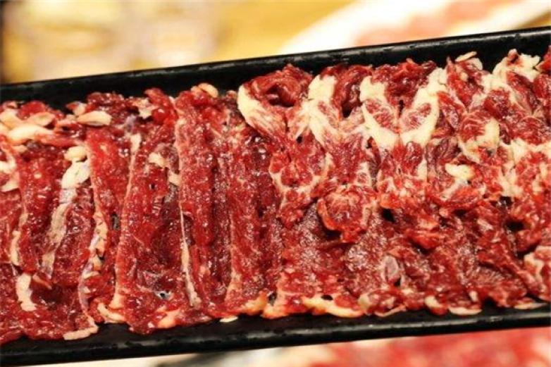 今日炊?；疱?/></p><p>這種做法屬于古代北方游牧民族的飲食方式我們是在學習傳統(tǒng)的大嘴吃肉文化，這樣才能發(fā)展得越來越快，這也是很多人喜歡吃的</p><p><p>因此，正是因為我們的項目是非常完備的，所以我們可以發(fā)展得越來越快，為我們今后的發(fā)展打下一系列基礎，這樣我們就可以贏得更多的消費者，并給予我們更好的認可</p></p><p><img src=