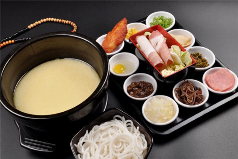 雷鼓巷過(guò)橋米線