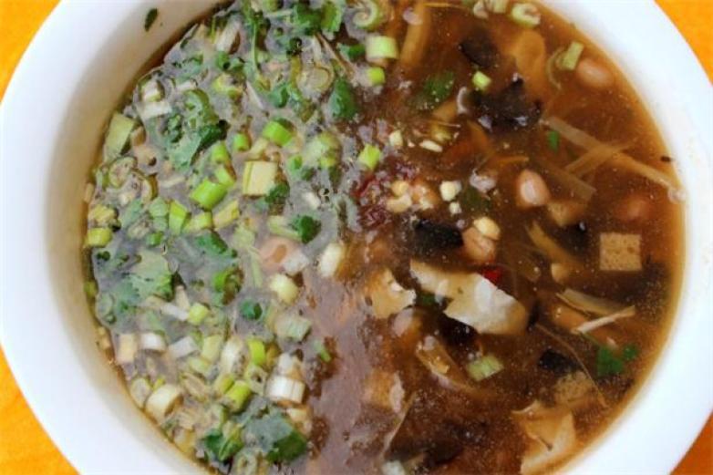 楊孝業(yè)胡辣湯