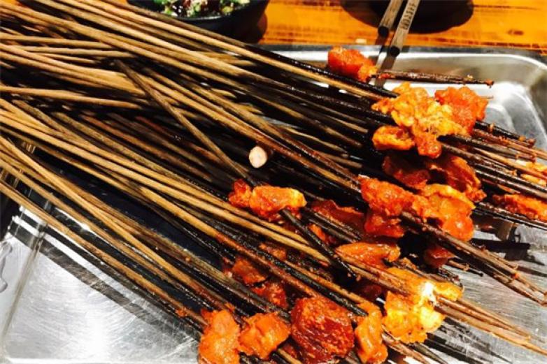 龍窖砂鍋串串香