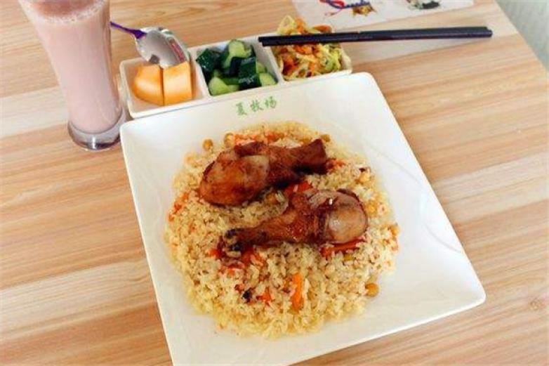 夏牧場風(fēng)干肉抓飯