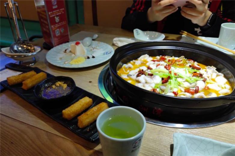 相約洲灣酸菜魚