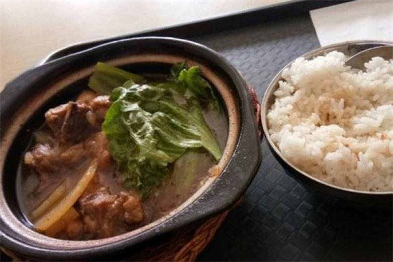 老劉家黃燜雞米飯