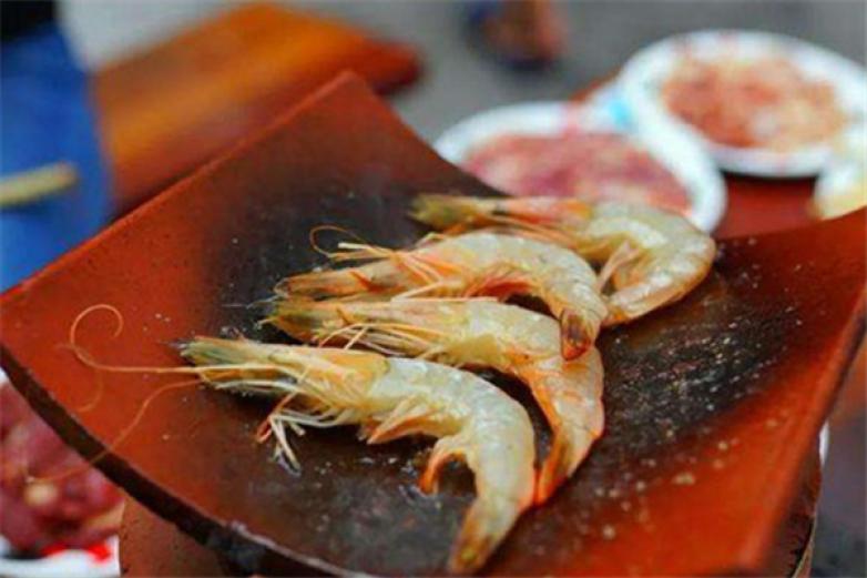 爐內(nèi)瓦燒烤