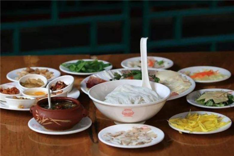 橋上郎過橋米線