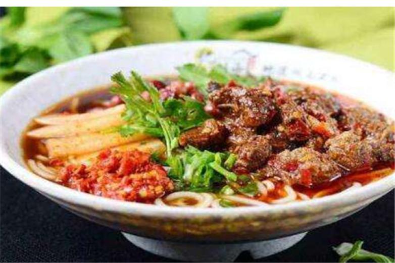 小孔哥津市牛肉粉