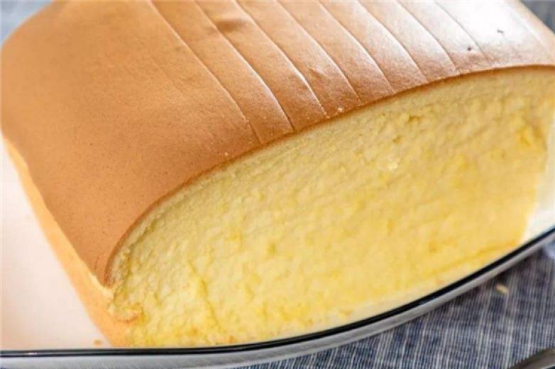 沾師傅古早味枕頭蛋糕