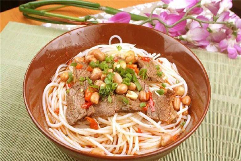 熱府鮮肉小鍋米線