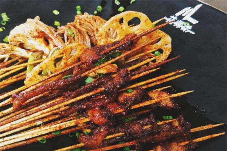 花師弟油炸串串