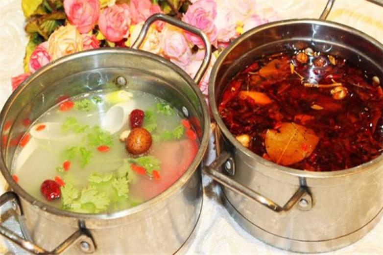 咕嘟咕嘟小火鍋