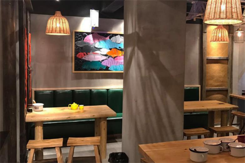 八珍黃燜雞米飯