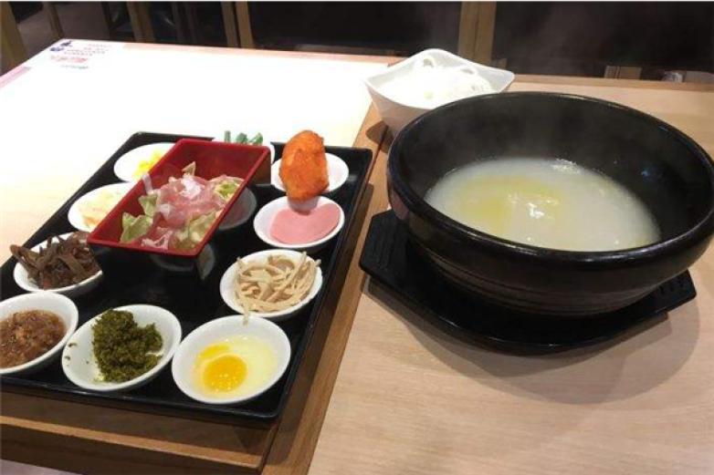 原汁緣味過(guò)橋米線(xiàn)