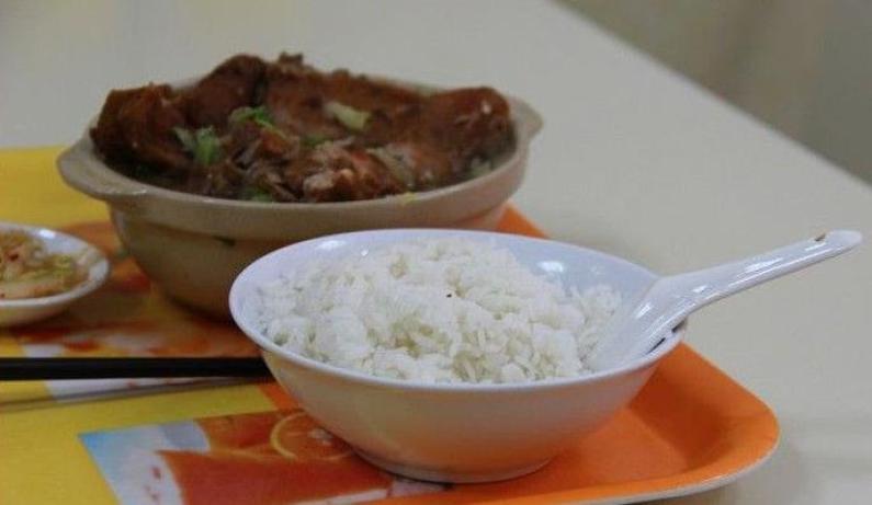 啃得旺排骨米飯