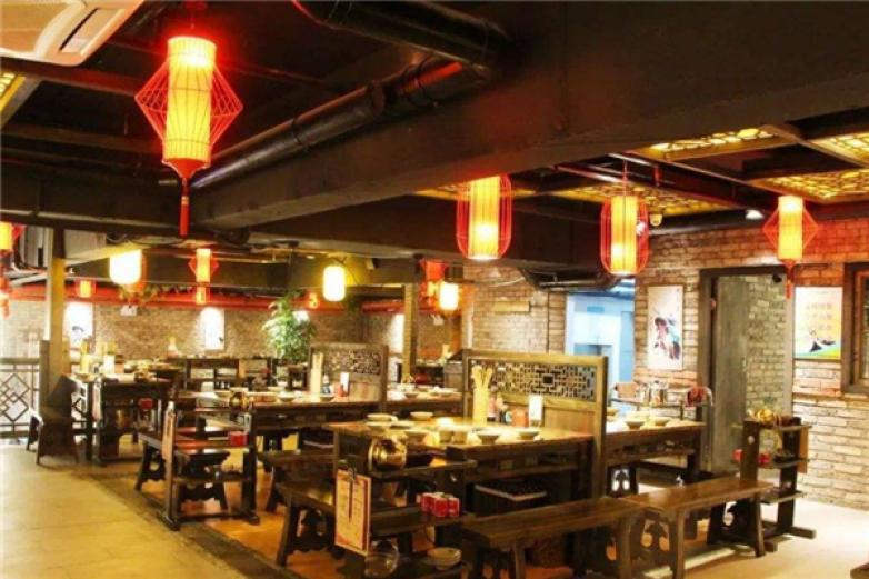 莞天自助回轉(zhuǎn)火鍋