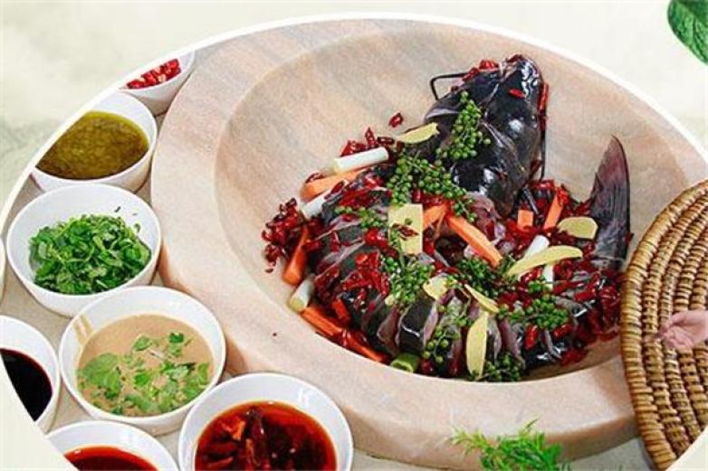 滇君魚(yú)味蒸汽石鍋魚(yú)