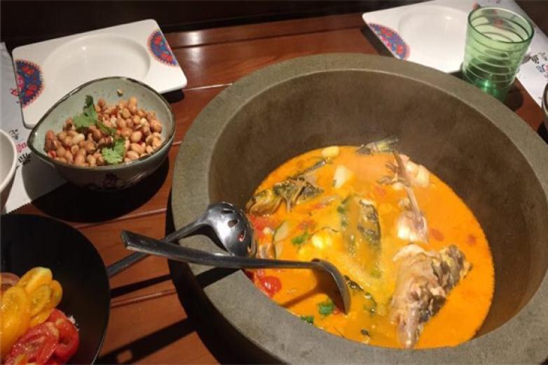 九寨石鍋魚火鍋