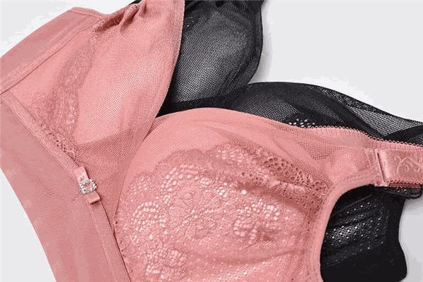 迪蘭多內(nèi)衣