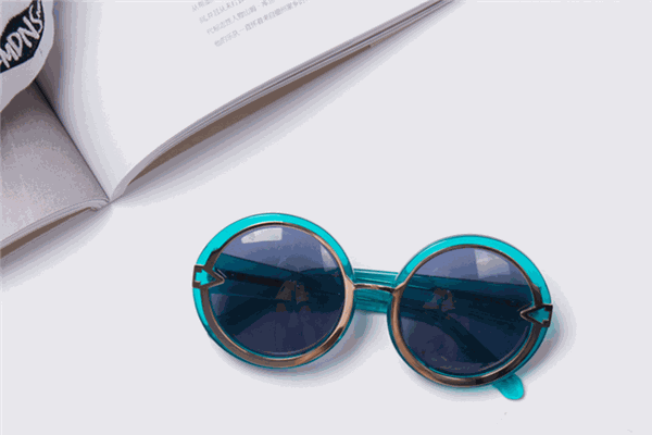 TWO-TWO快時(shí)尚家居百貨