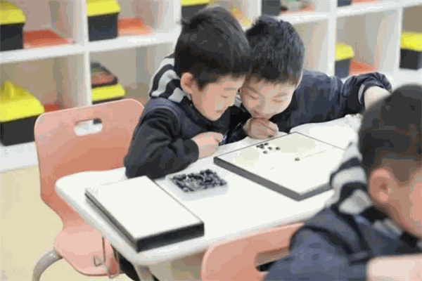 個性娃樂學中心