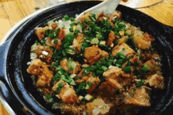 行貨私房煲仔飯