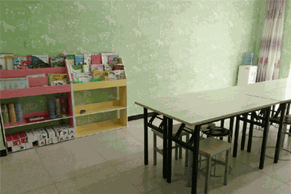 快樂成長小飯桌