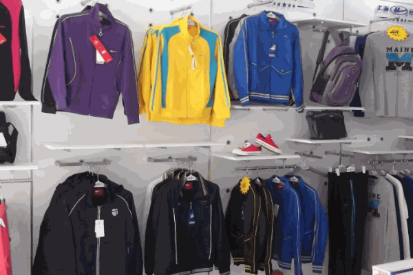 華巍戶外運動服飾