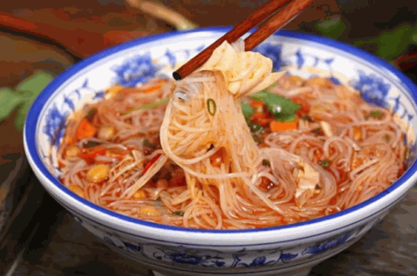 華創(chuàng)美食酸辣粉