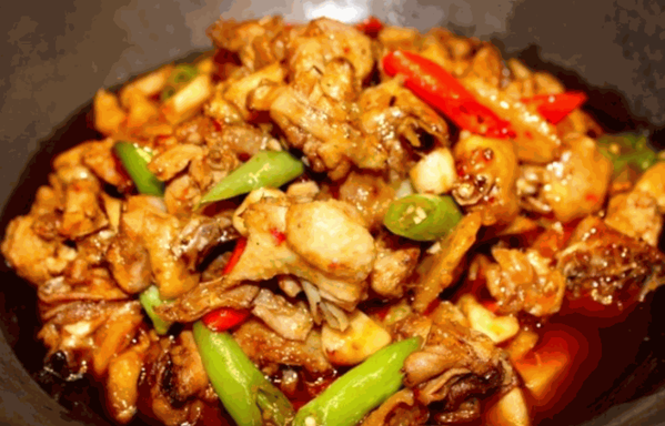 羅洪斌鐵鍋柴雞