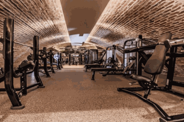 山道健身會(huì)所