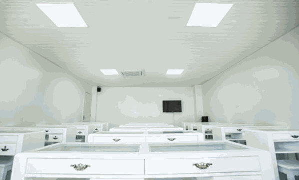 皙邇國際學(xué)校