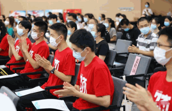 皙邇國際學(xué)校