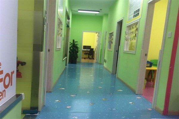 愛可行國(guó)際機(jī)器人創(chuàng)意中心