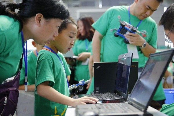 搭搭樂樂機(jī)器人