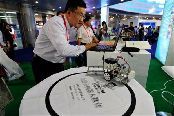 金博士機(jī)器人