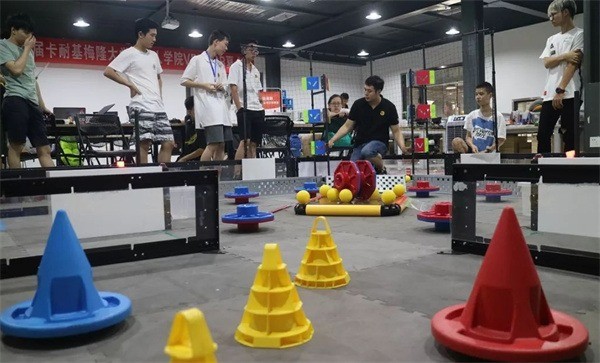 卡耐基梅隆大學(xué)機(jī)器人學(xué)院