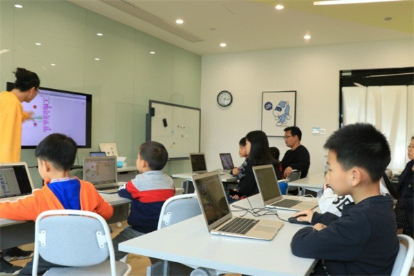 艾萊克國(guó)際教育