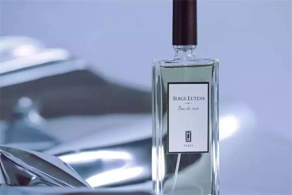 朵汐研香工坊香水